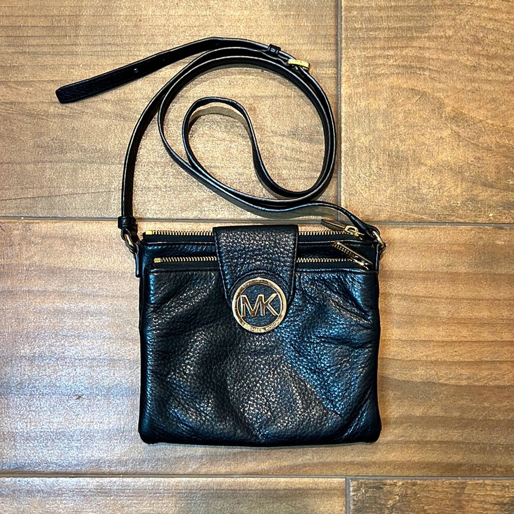 Michael Kors | Black Pebble Leather Crossbody Bag